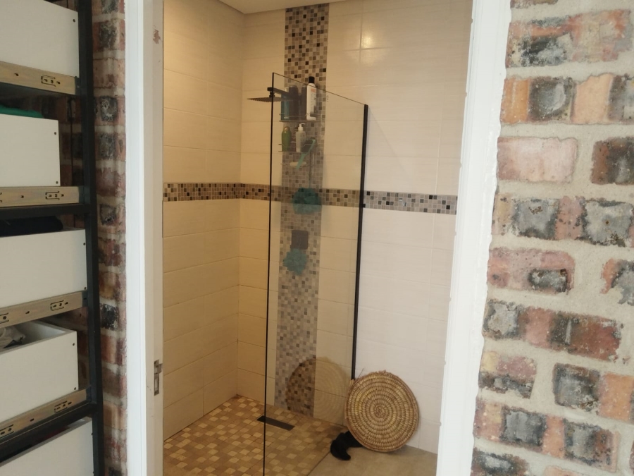 To Let 4 Bedroom Property for Rent in Glencairn Western Cape
